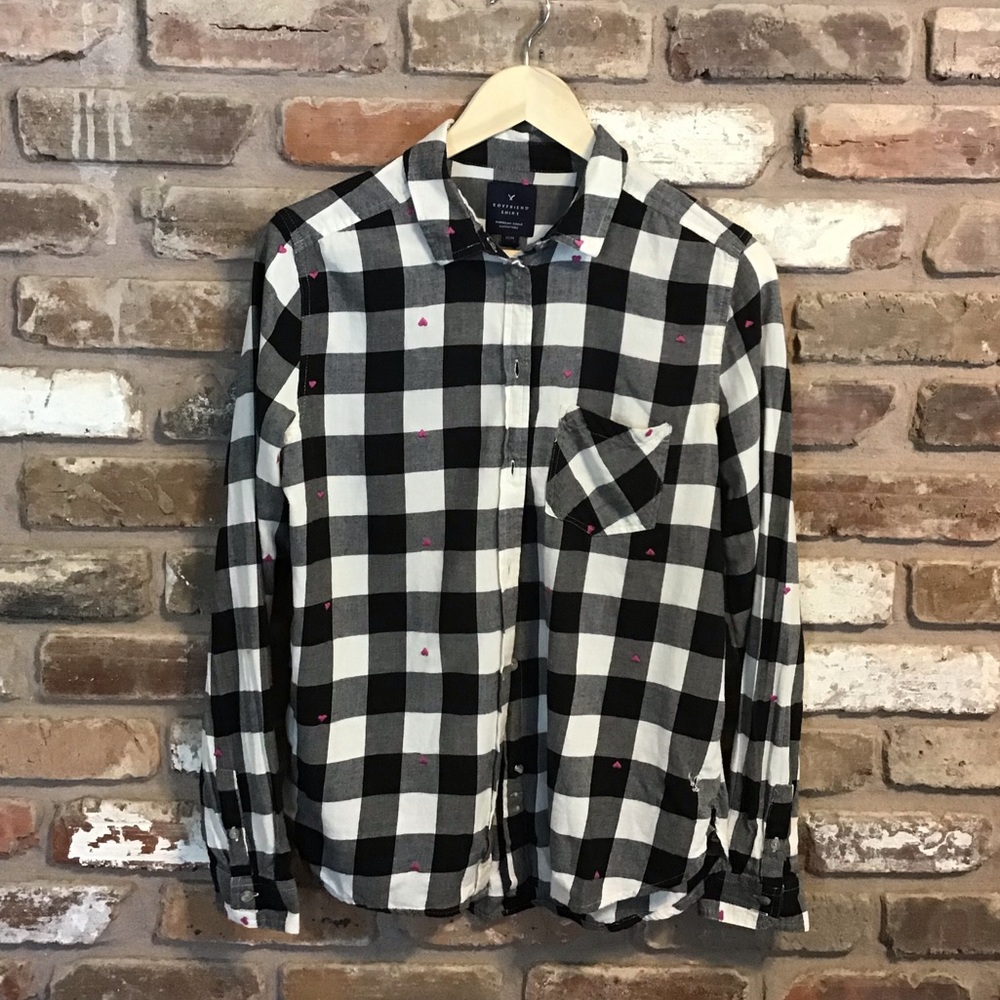 AEO Boyfriend Buffalo Check Hearts Button Shirt M
